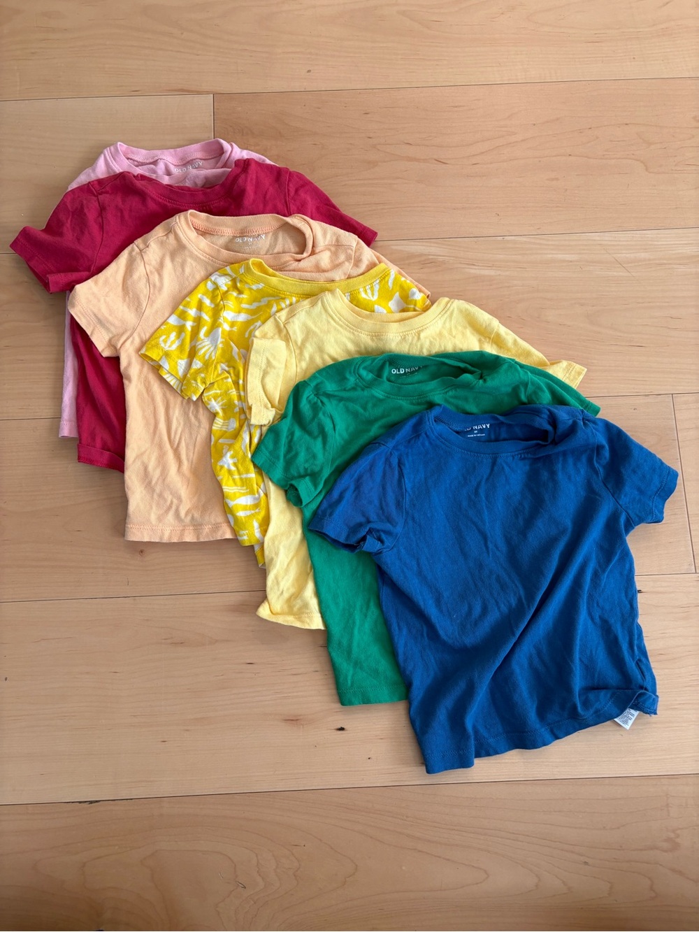 Bundle - Old Navy 3T t-shirts